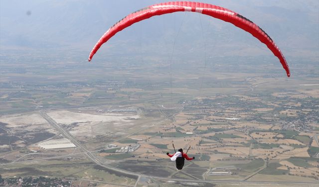 Paramotor sporcuları kayıt altına alınacak