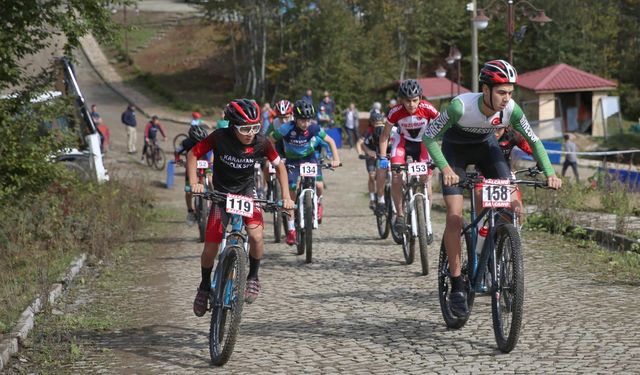 Rize'de Uluslararası MTB Cup Dağ Bisikleti Yarışları yapıldı