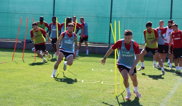 Gaziantep FK Teknik Direktörü Selçuk İnan, Beşiktaş karşısında takımına güveniyor: