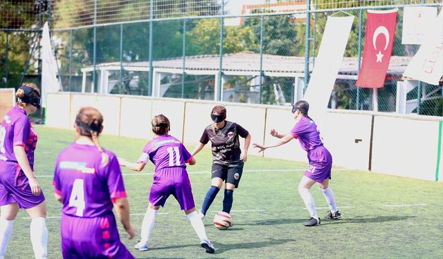 Görme engelli kadın futbolcu, Türkiye şampiyonluğunun ardından uluslararası başarı hedefliyor