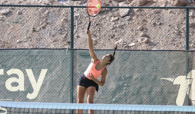 ITF Uluslararası Tenis Turnuvası Erciyes'te başladı