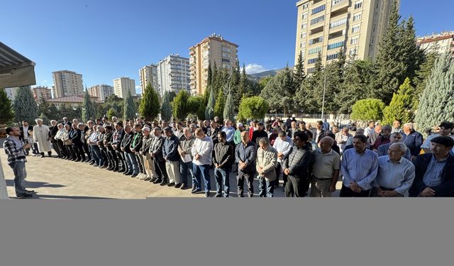 Kahramanmaraş'ta Yahya Sinvar için gıyabi cenaze namazı kılındı