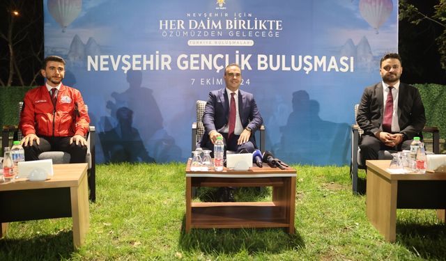 Sanayi ve Teknoloji Bakanı Kacır, Nevşehir'de gençlerle buluştu: