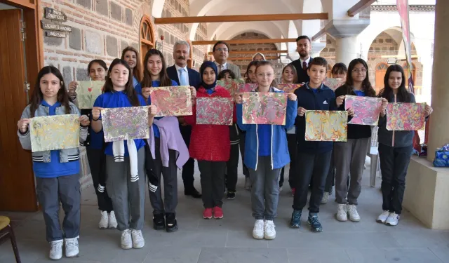 Manisa'da değerler eğitimi ile geleneksel el sanatlarına yolculuk