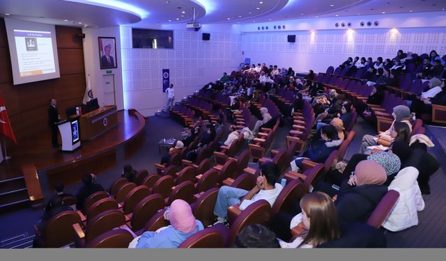 Atatürk Üniversitesi'nde "Nanoteknoloji, Nanotıp ve Omiks" konferansı