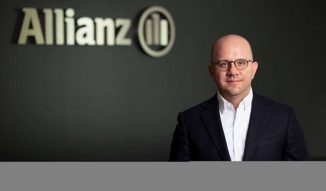 Allianz Türkiye'ye "İş Dünyasının En Beğenilen Şirketleri" araştırmasında en beğenilen sigorta şirketi ödülü