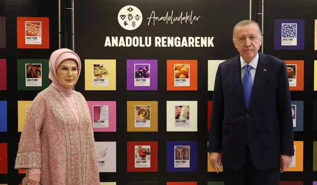 Erdoğan çiftinden 'Anadoludakiler' sergisine ziyaret