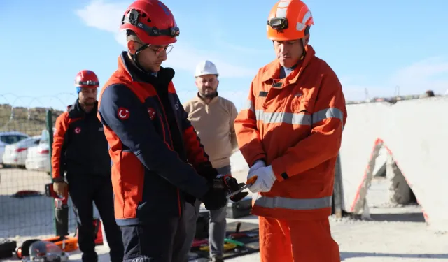 Mardin Büyükşehir personeline "Afet Müdahale Eğitimi