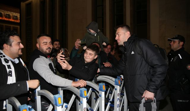 Beşiktaş kafilesi, Rize'ye geldi