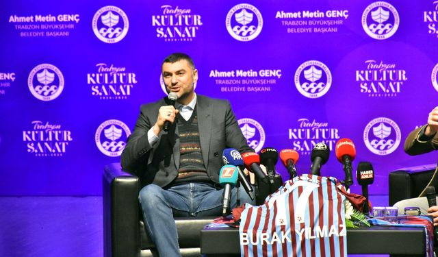 Burak Yılmaz, Trabzon'da "Spor Söyleşileri" programında konuştu: