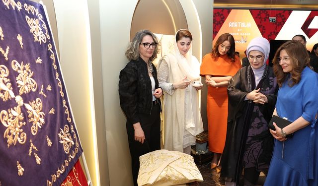 Emine Erdoğan, ADF'ye katılan lider eşlerine Anadolu'nun kültürel mirasını tanıttı