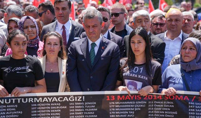CHP Genel Başkanı Özel, Soma'da maden işçilerini anma programlarına katıldı: