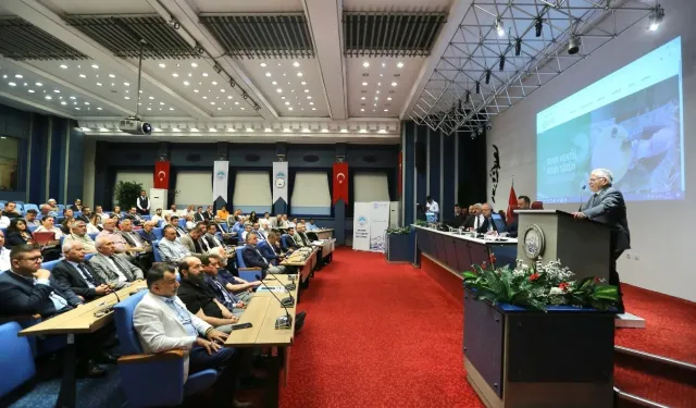 Kayseri Büyükşehir'den Kent Konseyi'ne sunum