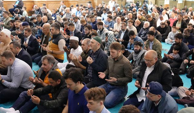 Kurban Bayramı İngiltere’de Coşkuyla Kutlanıyor