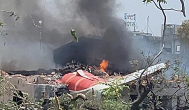 İngiltere, Ahmedabad'daki uçak kazasıyla ilgili detayları ortaya çıkarmak için Hindistan'la temasta
