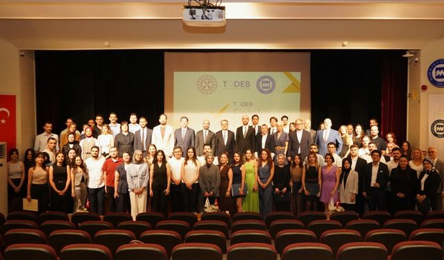 "TÖDEB Fintek Çırağı Programı" yeni mezunlarını verdi