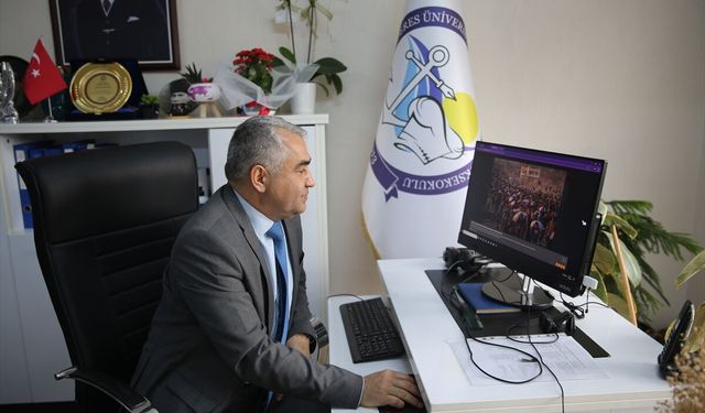 ADÜ Rektörü Prof. Dr. Kent, AA'nın 'Yılın Kareleri' oylamasına katıldı