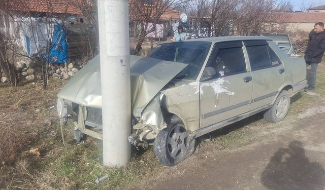 Afyonkarahisar'da otomobilin çarptığı elektrikli motosikletin sürücüsü öldü