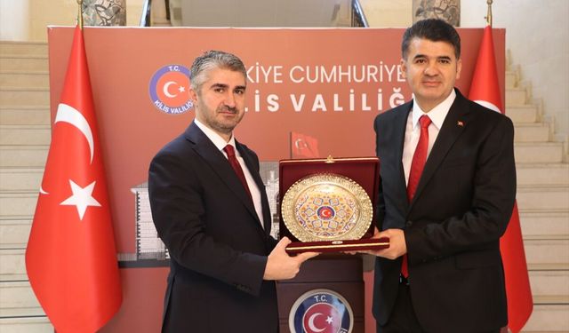 Aile ve Sosyal Hizmetler Bakan Yardımcısı Tarıkdaroğlu Kilis'te ziyaretlerde bulundu