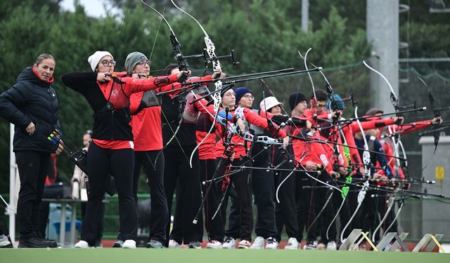 Antalya, turnuva ve kamplara yaptığı ev sahipliğiyle dünya okçuluğunun merkezi oldu