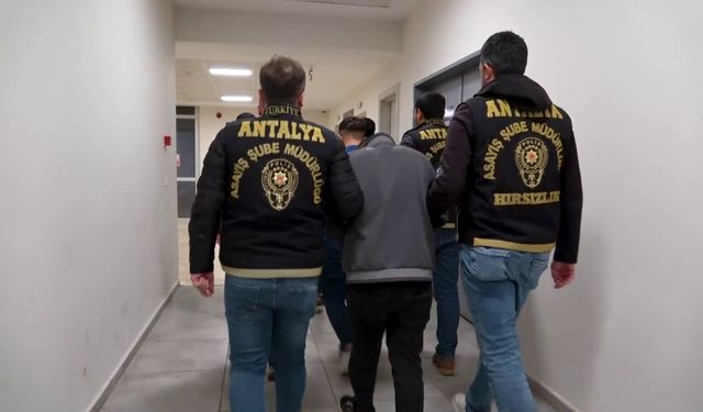 Antalya'da klima motoru çalan 3 zanlı tutuklandı