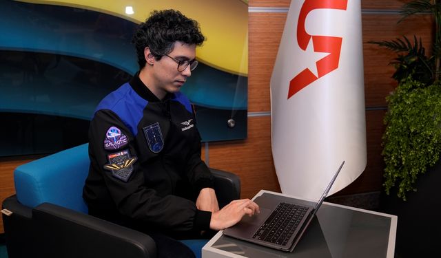 Astronot Tuva Cihangir Atasever, AA'nın 'Yılın Kareleri' oylamasına katıldı