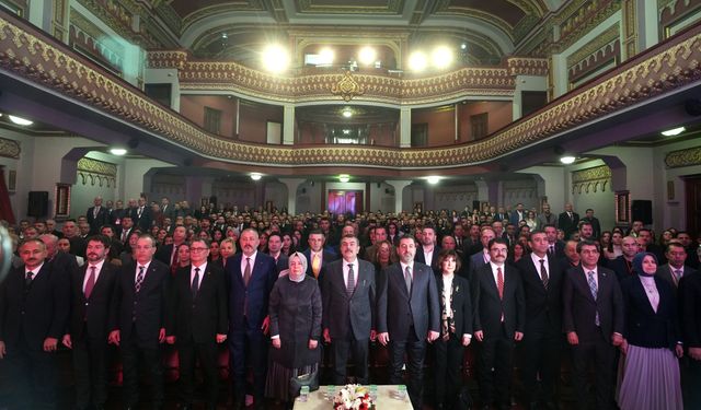 Bakan Tekin 'Okul Dışı Öğrenme Ortamları' platformunun tanıtım programında konuştu: