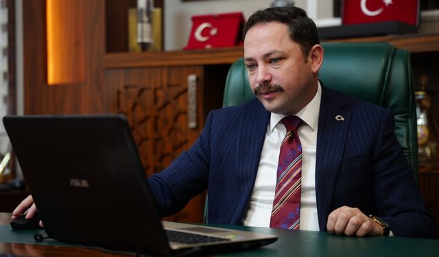 Biga Kaymakamı Kayabaşı, AA'nın 'Yılın Kareleri' oylamasına katıldı