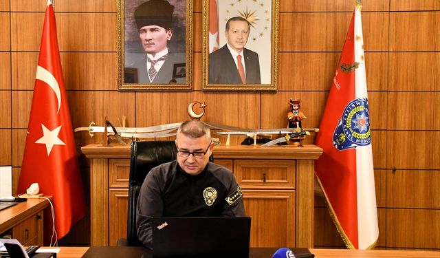 Bilecik İl Emniyet Müdürü Şener, AA'nın 'Yılın Kareleri' oylamasına katıldı