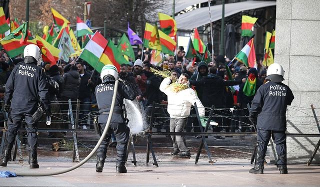 Brüksel polisinden terör örgütü YPG/SDG yandaşlarına sert müdahale