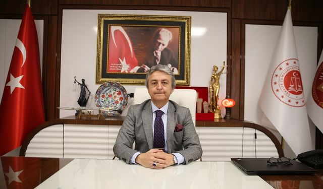 Denizli Bölge Adliye Mahkemesi Cumhuriyet Başsavcısı Yeniçeri, AA'nın 'Yılın Kareleri' oylamasına katıldı