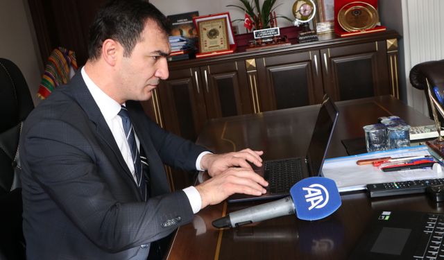 Elbeyli Kaymakamı Ayaz, AA'nın 'Yılın Kareleri' oylamasına katıldı