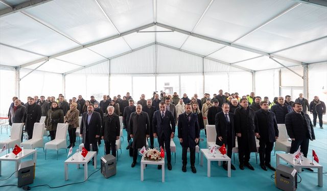 EPDK Başkanı Yılmaz, depolama sistemlerinin enerji bağımsızlığında önemli rolü olduğunu belirtti: