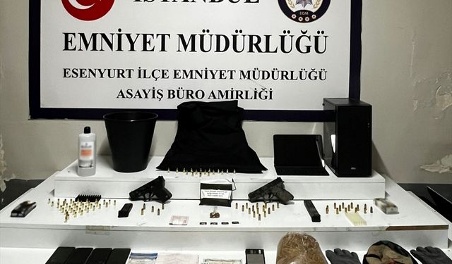 Esenyurt'ta uyuşturucu operasyonunda gözaltına alınan 5 zanlı tutuklandı