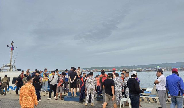 Filipinler'in Mindanao bölgesinde 359 kişiyi taşıyan feribot battı