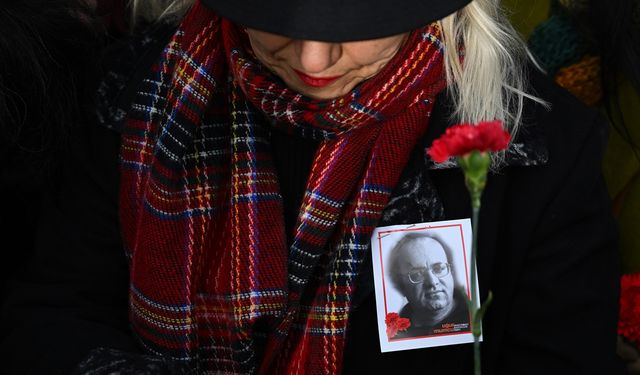 Gazeteci-yazar Uğur Mumcu, ölümünün 33. yılında anıldı