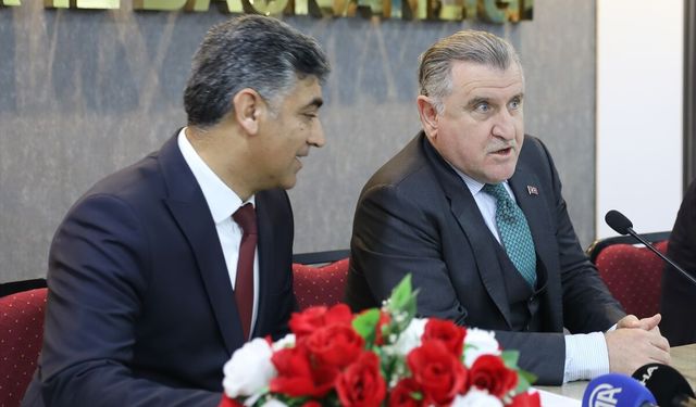 Gençlik ve Spor Bakanı Bak, AK Parti İl Danışma Meclisi Toplantısı'na katıldı: