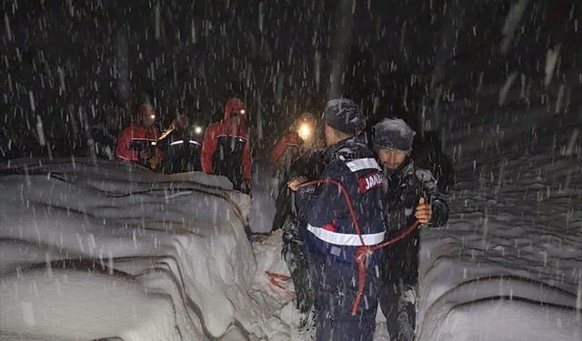 Giresun'da çığ altında kalan çoban hayatını kaybetti