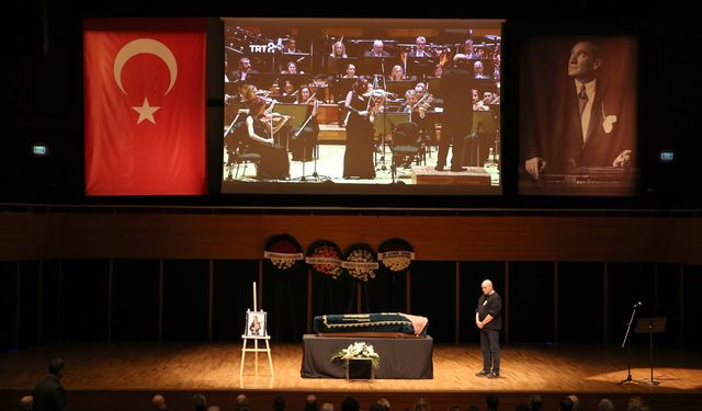 İzmir Devlet Senfoni Orkestrası sanatçısı Özasker son yolculuğuna uğurlandı