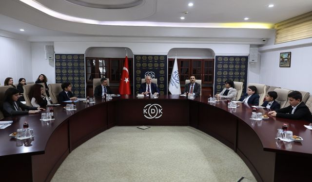 Kamu Başdenetçisi Akarca, ABB 30. Dönem Çocuk Meclisi üyelerini ağırladı