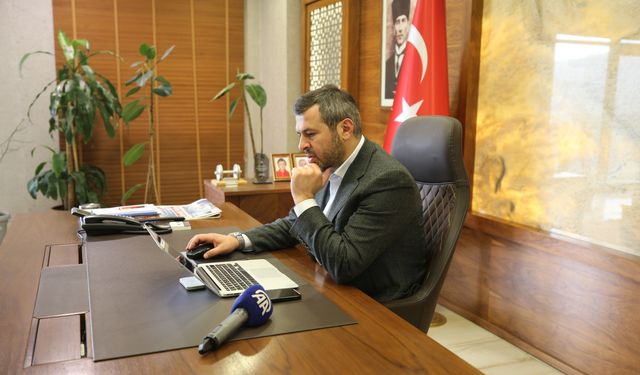 Karabük Belediye Başkanı Çetinkaya, AA'nın 'Yılın Kareleri' oylamasına katıldı