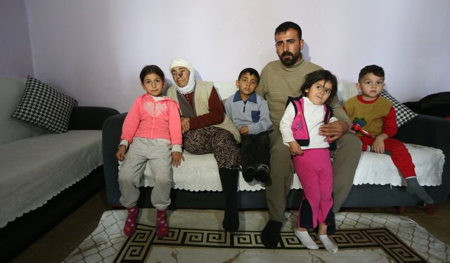 Kars'ta babaannesini kucağında taşıyarak gündeme gelen torun, duygularını AA'ya anlattı