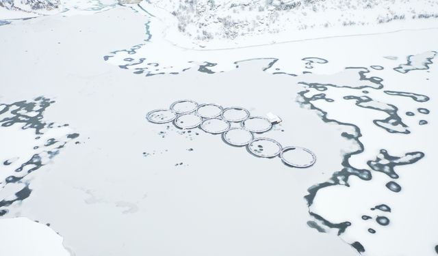 Kastamonu'da yüzeyi buz tutan Kulaksızlar Barajı dron ile görüntülendi