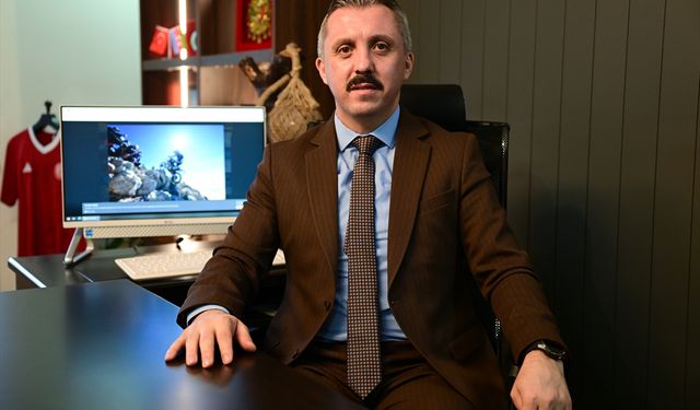 Kemer Kaymakamı Ahmet Solmaz, AA'nın 'Yılın Kareleri' oylamasına katıldı