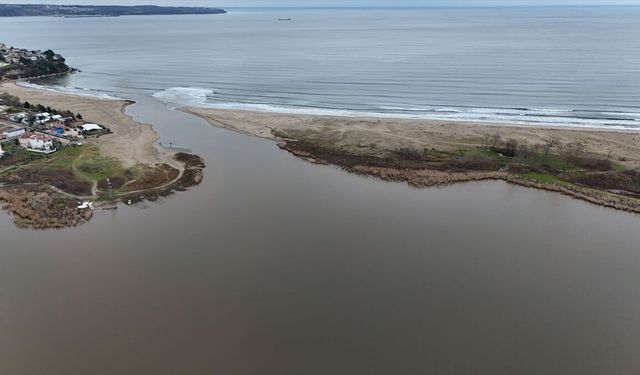Kırklareli'nde Mert Gölü yeniden denizle birleşti