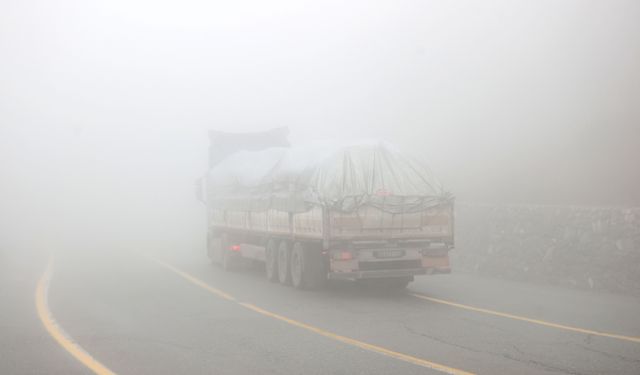 Kırklareli'nin yüksek kesimlerinde yoğun sis etkili oldu