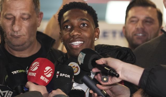 Kolombiyalı futbolcu Yaser Asprilla, Galatasaray için İstanbul'a geldi