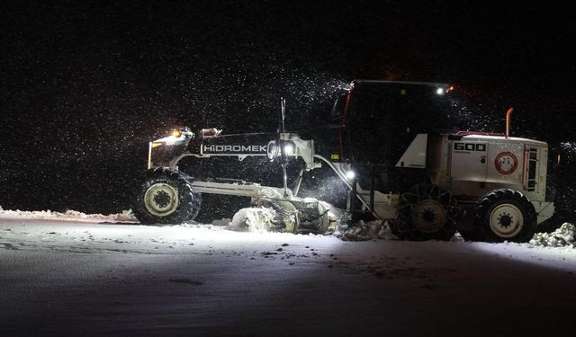 Muğla'da kar yağışı nedeniyle kapanan yollar ulaşıma açıldı