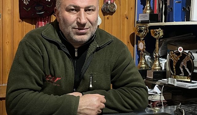 Ömrünü muaythai ve kickboksa adayan milli antrenör, şampiyon sporcular yetiştiriyor