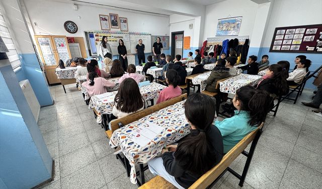 Sabancı Üniversitesi öğrencileri Van'da çocuklarla buluştu